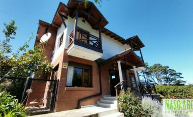 OPORTUNIDAD!! IMPORTANTE CHALET EN VENTA EN SIERRA DE LOS PADRES