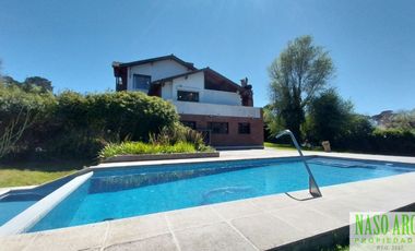 OPORTUNIDAD!! IMPORTANTE CHALET EN VENTA EN SIERRA DE LOS PADRES