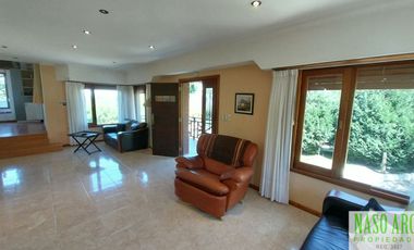 OPORTUNIDAD!! IMPORTANTE CHALET EN VENTA EN SIERRA DE LOS PADRES
