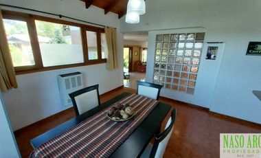 OPORTUNIDAD!! IMPORTANTE CHALET EN VENTA EN SIERRA DE LOS PADRES