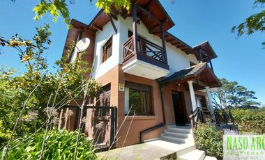 OPORTUNIDAD!! IMPORTANTE CHALET EN VENTA EN SIERRA DE LOS PADRES