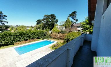 OPORTUNIDAD!! IMPORTANTE CHALET EN VENTA EN SIERRA DE LOS PADRES