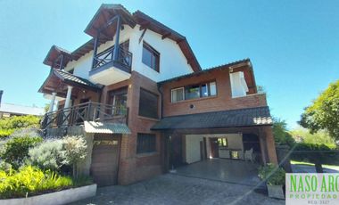 OPORTUNIDAD!! IMPORTANTE CHALET EN VENTA EN SIERRA DE LOS PADRES