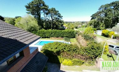 OPORTUNIDAD!! IMPORTANTE CHALET EN VENTA EN SIERRA DE LOS PADRES