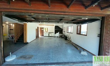 OPORTUNIDAD!! IMPORTANTE CHALET EN VENTA EN SIERRA DE LOS PADRES