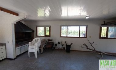 OPORTUNIDAD!! IMPORTANTE CHALET EN VENTA EN SIERRA DE LOS PADRES