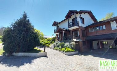 OPORTUNIDAD!! IMPORTANTE CHALET EN VENTA EN SIERRA DE LOS PADRES