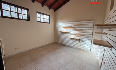 Hermosa casa en alqulier en Los Perales