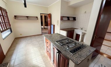 Hermosa casa en alqulier en Los Perales