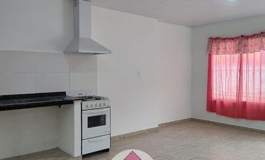 Casa en venta c/ cochera en San Pedro