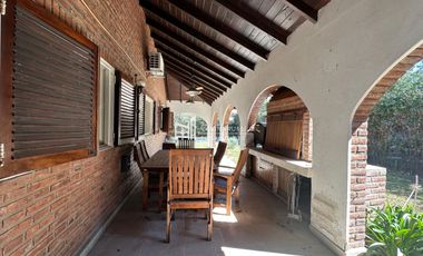 Casa quinta en venta ubicado en Campana
