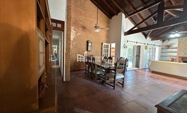 Casa quinta en venta ubicado en Campana