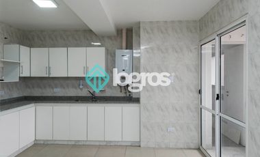 DEPARTAMENTO EN VENTA - CON COCHERA - ZONA SHOPPING ALTO NOA