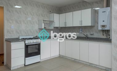 DEPARTAMENTO EN VENTA - CON COCHERA - ZONA SHOPPING ALTO NOA