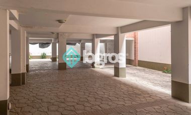 DEPARTAMENTO EN VENTA - CON COCHERA - ZONA SHOPPING ALTO NOA