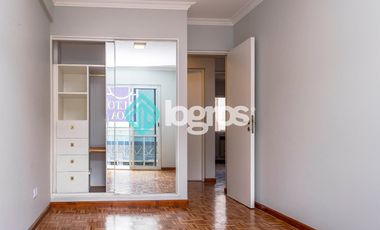 DEPARTAMENTO EN VENTA - CON COCHERA - ZONA SHOPPING ALTO NOA