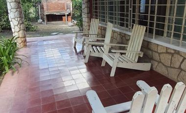 00296 Casa en alquiler temporario c/ cochera en Villa Cura Brochero
