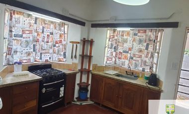 00296 Casa en alquiler temporario c/ cochera en Villa Cura Brochero