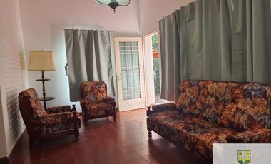 00296 Casa en alquiler temporario c/ cochera en Villa Cura Brochero