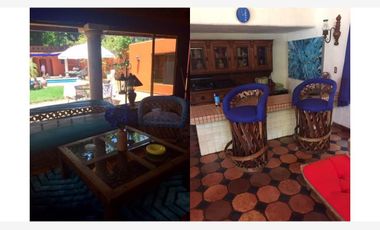 Quinta en Venta en Del Maestro, Santiago, Nuevo León