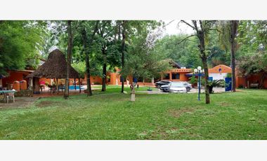 Quinta en Venta en Del Maestro, Santiago, Nuevo León