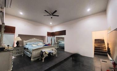 Quinta en Venta en Los Cristales, Monterrey, Nuevo León