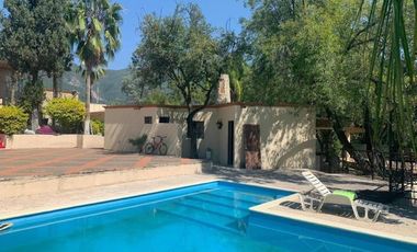 Quinta en Venta en Los Cristales, Monterrey, Nuevo León