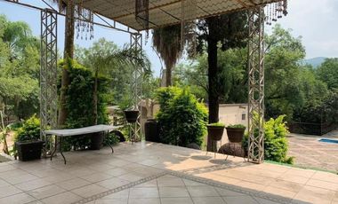 Quinta en Venta en Los Cristales, Monterrey, Nuevo León