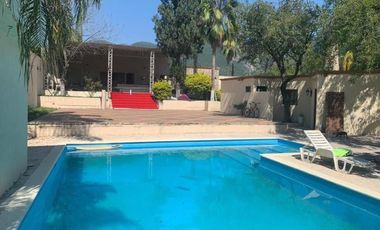 Quinta en Venta en Los Cristales, Monterrey, Nuevo León