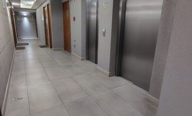 MODERNA OFICINA EN EDIFICIO UNO-K,  A PASOS DEL PORTAL