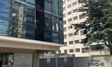 MODERNA OFICINA EN EDIFICIO UNO-K,  A PASOS DEL PORTAL