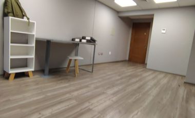 MODERNA OFICINA EN EDIFICIO UNO-K,  A PASOS DEL PORTAL