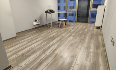 MODERNA OFICINA EN EDIFICIO UNO-K,  A PASOS DEL PORTAL