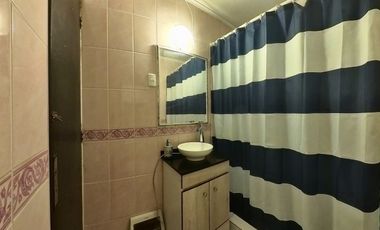 Casa con buena conectividad, ideal para vivir en familia o invertir.