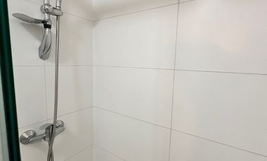 Departamento en arriendo c/ estacionamiento en Estadio Germán Becker