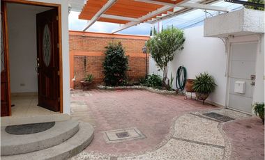 CASA EN VENTA  LOMA XICOHTENCATL TLAXCALA  AMPLIA