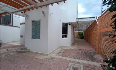CASA EN VENTA  LOMA XICOHTENCATL TLAXCALA  AMPLIA