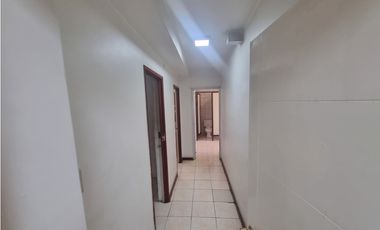 Oficina impecable metro Universidad de Chile