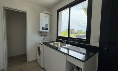 Alquiler de casa amoblada con pileta en Riberas | Puertos del Lago | Escobar