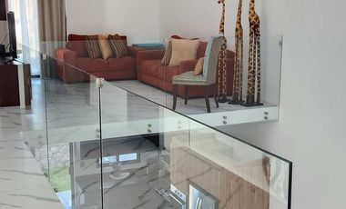 CASA MODERNA EN VENTA TORRALBA