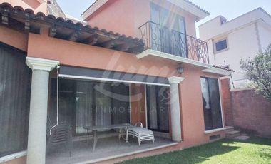VENTA DE CASA EN FRACCIONAMIENTO BURGOS, CON ALBERCA