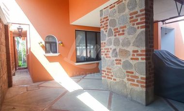 VENTA DE CASA EN FRACCIONAMIENTO BURGOS, CON ALBERCA