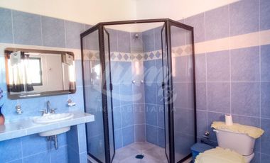 VENTA DE CASA EN FRACCIONAMIENTO BURGOS, CON ALBERCA