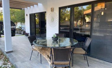 Quinta en Venta en El Barrial, Santiago, Nuevo León