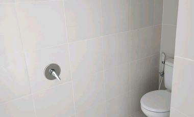 Disewakan Rumah Baru Gress di Graha Natura Surabaya Barat