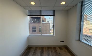 Oficina en Arriendo en Holanda // Vitacura