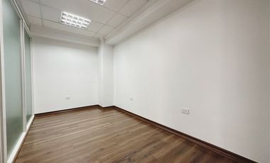 Oficina en Venta en Edificio finanzas oficina remodelada!