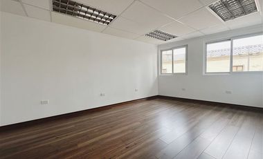 Oficina en Venta en Edificio finanzas oficina remodelada!