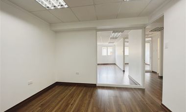 Oficina en Venta en Edificio finanzas oficina remodelada!