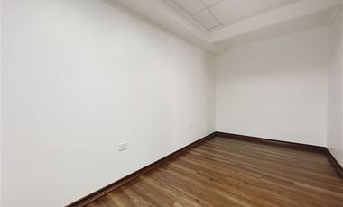 Oficina en Venta en Edificio finanzas oficina remodelada!